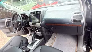Toyota Land Cruiser Prado 2.7 i 2012 Black