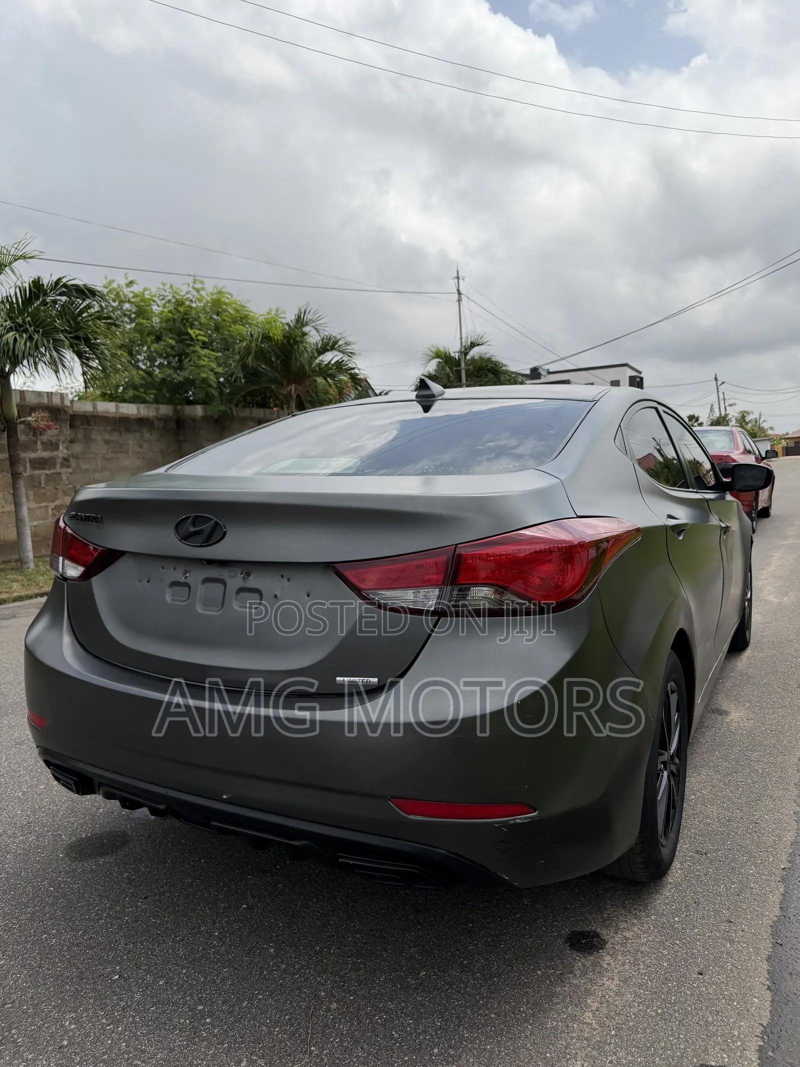 Hyundai Elantra Limited 4dr Sedan (1.8L 4cyl 6A) 2015 Gray