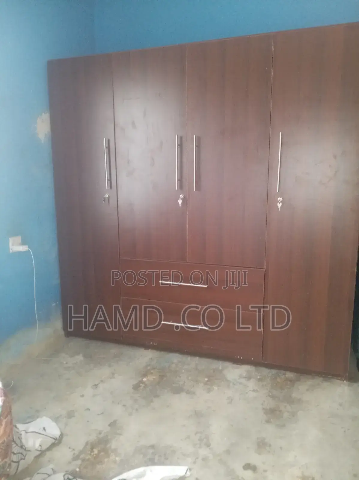 Carpenter in Construction and Furniture