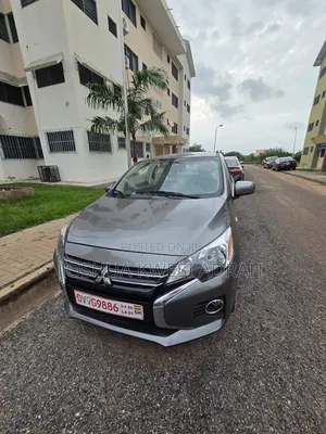New Mitsubishi Mirage SE 2023 Gray
