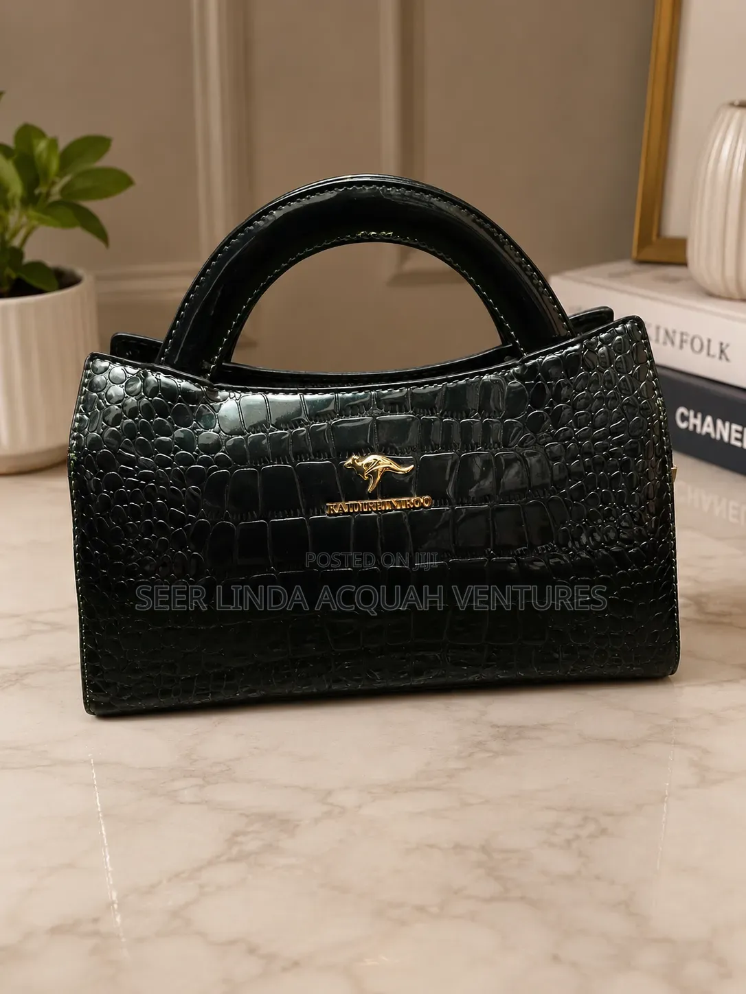 Elegant Ladies Handbag