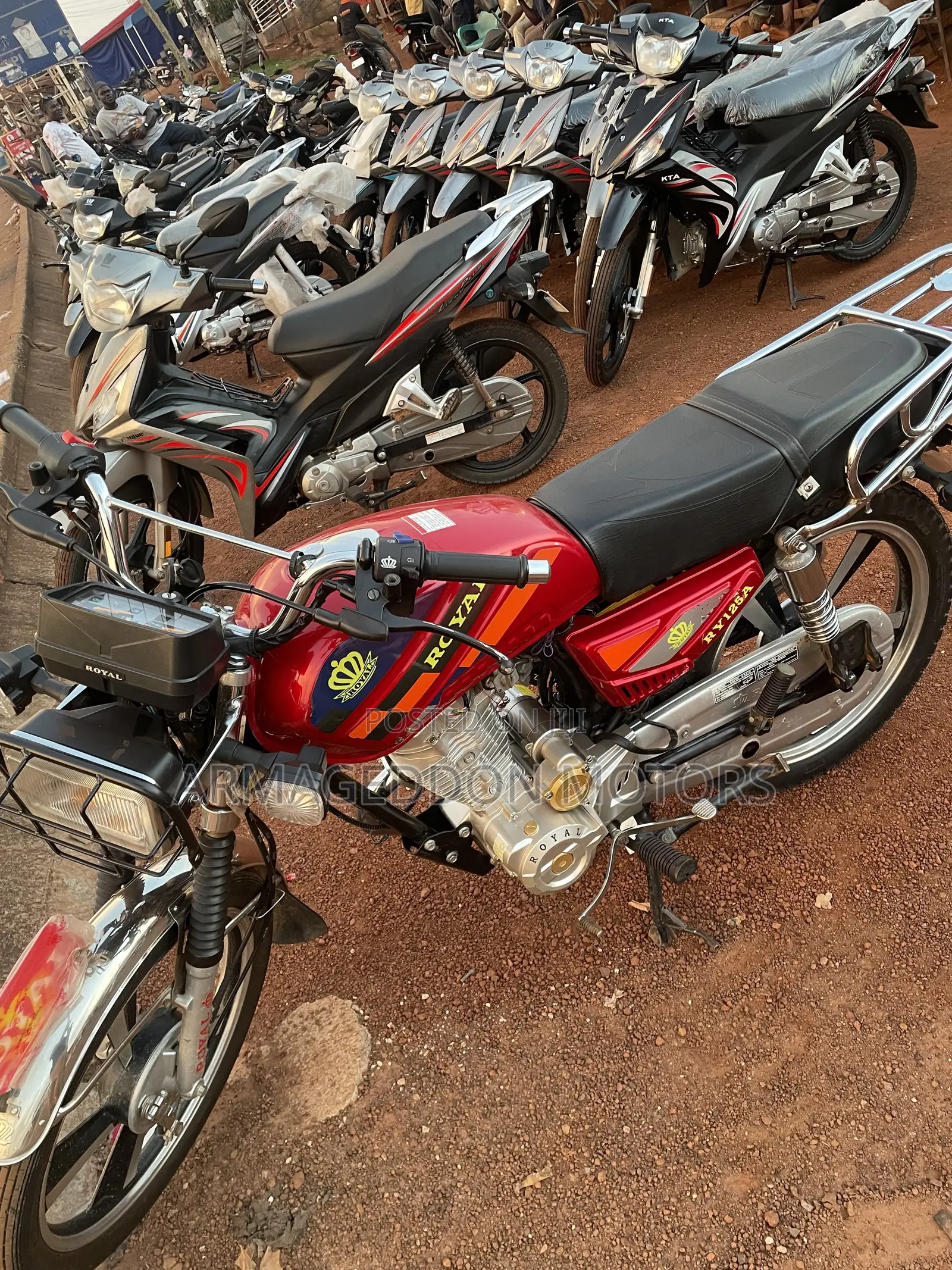 Royal RY125 2025