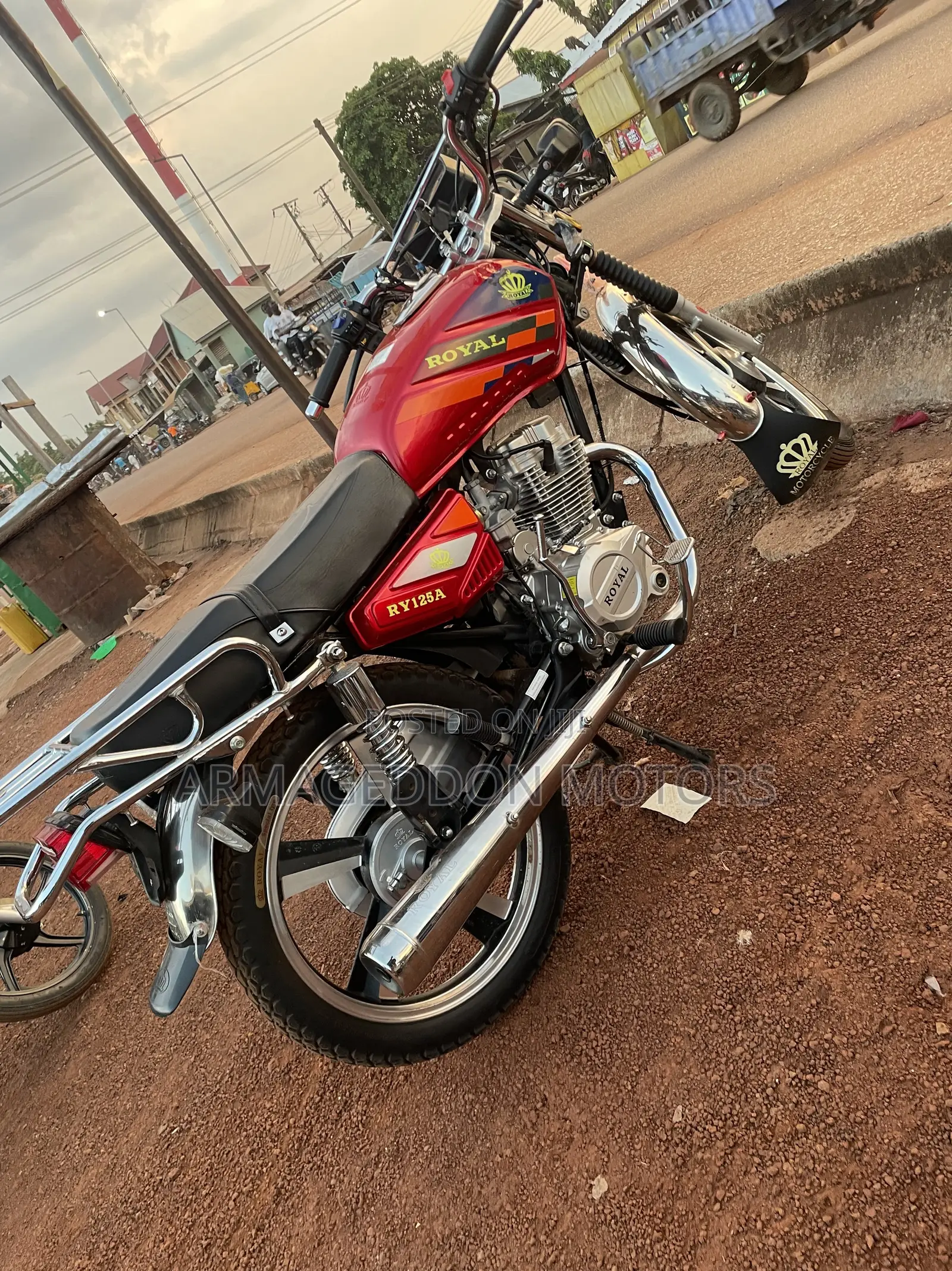 Royal RY125 2025