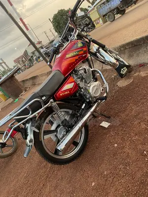 Royal RY125 2025