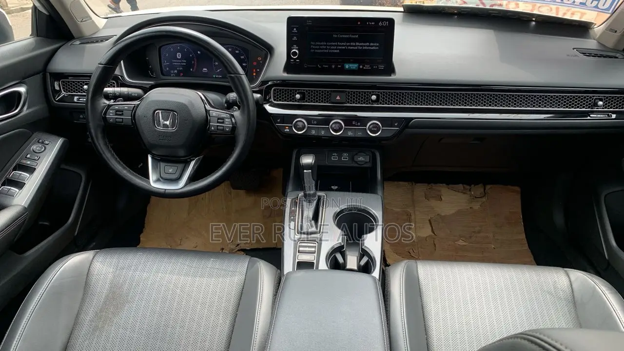 Honda Civic Touring CVT 2023 White