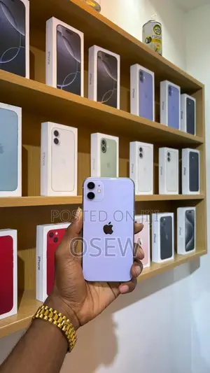 New Apple iPhone 11 64 GB Pink