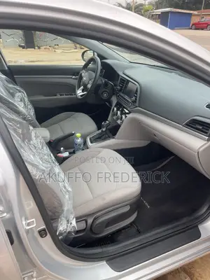 Hyundai Elantra Limited 2021 Gray
