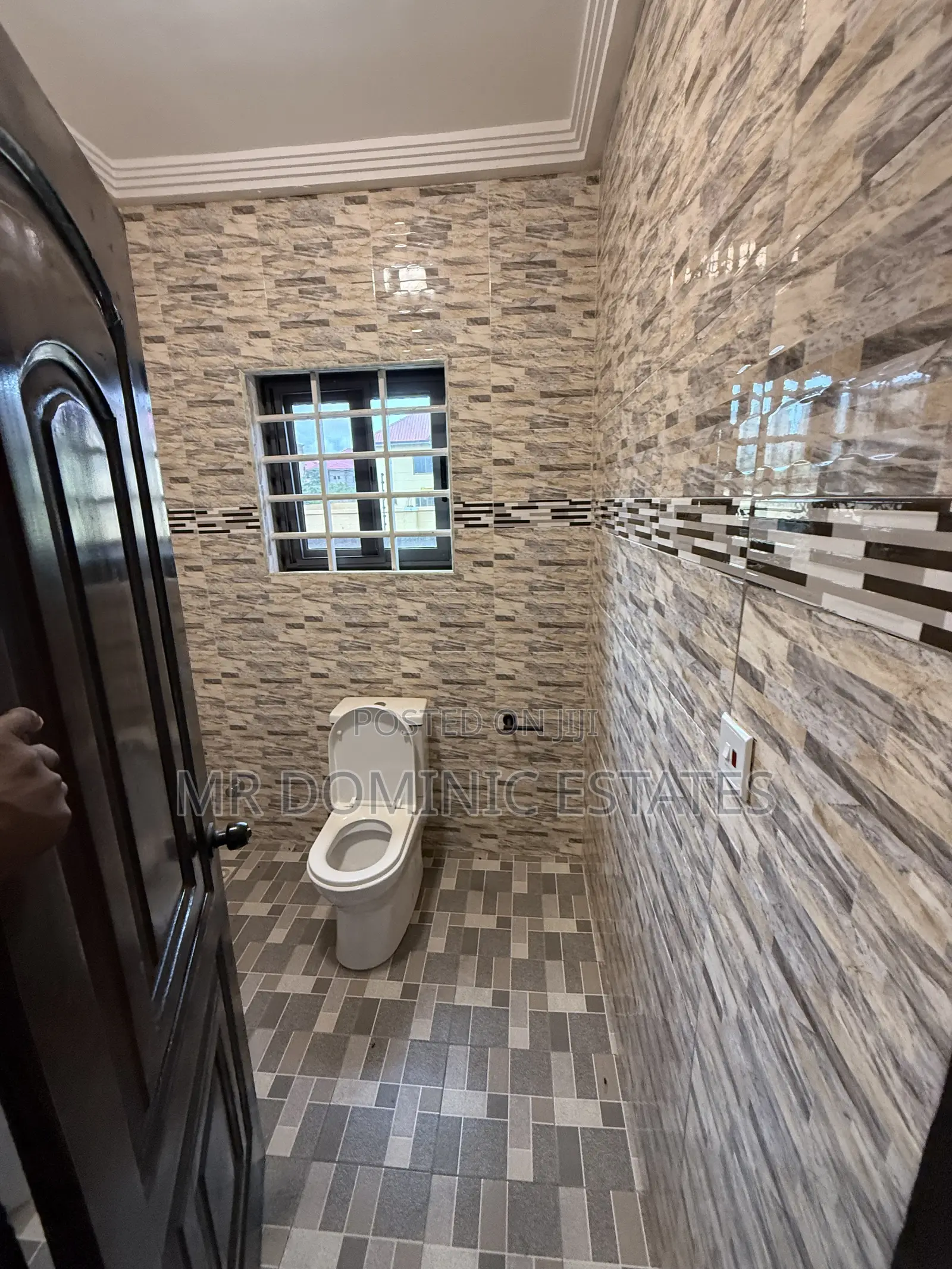 3bdrm Apartment in Mr Dominic Estates, West Hills Mall Area for rent