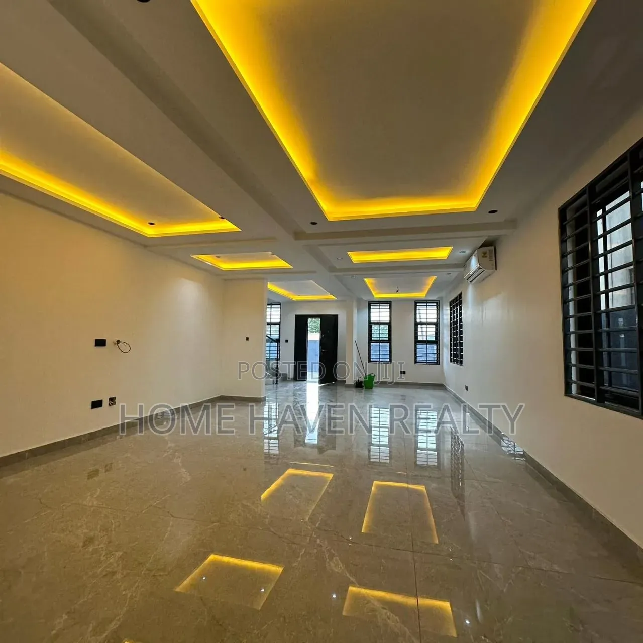 4bdrm House in Ashaley Botwe, Little Roses Area for sale