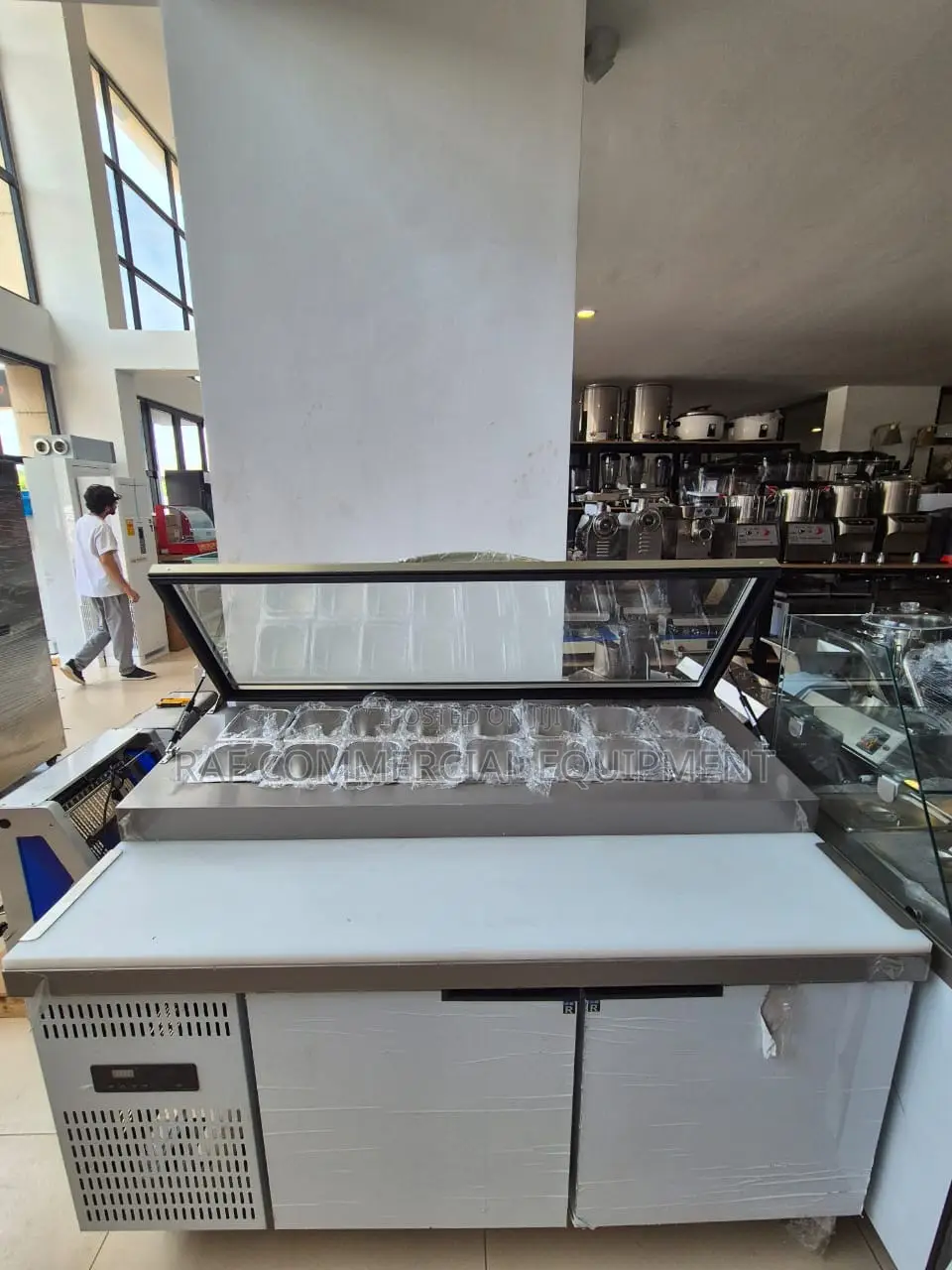 Commercial Tabletop Salad Bar and Undercounter Fridge