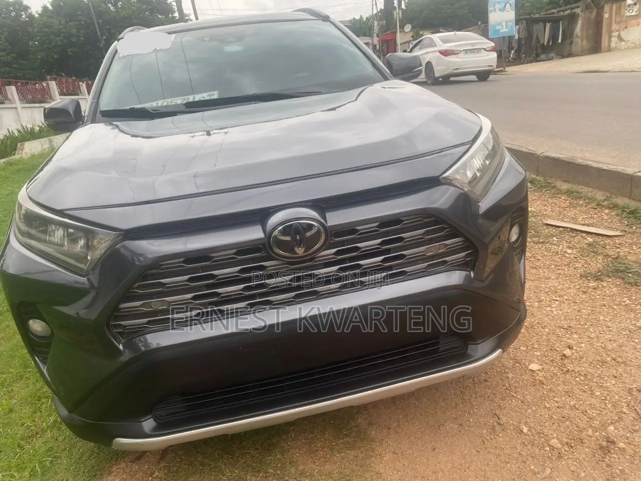 Toyota RAV4 XLE Premium AWD 2020 Silver