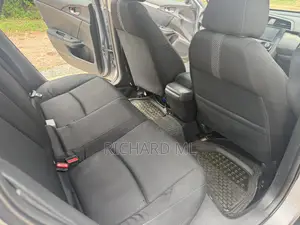 Honda Civic EX Sedan 2018 Silver