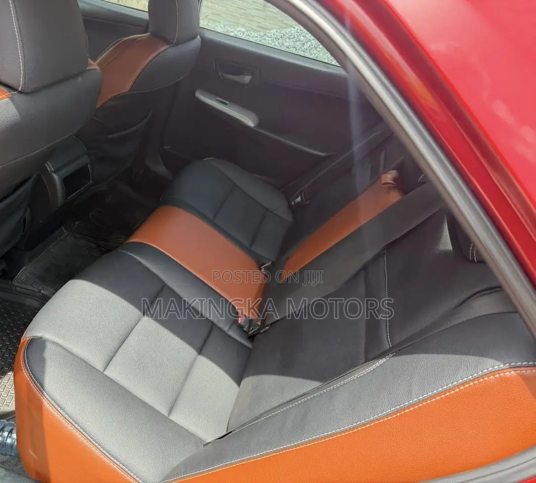 Toyota Camry SE 4dr Sedan (2.5L 4cyl 6A) 2014 Red