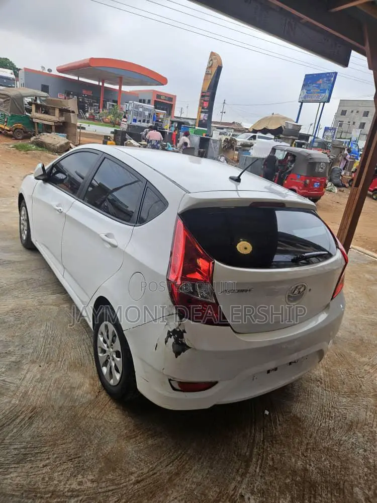 Hyundai Accent 2016 White