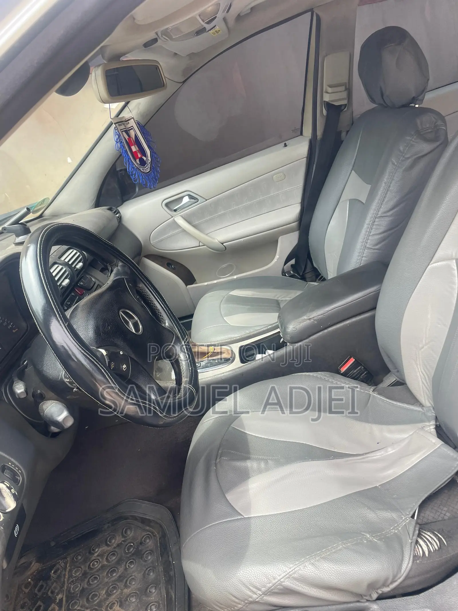 Mercedes-Benz C180 2023 Silver