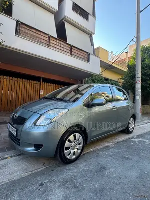 Toyota Yaris 2010 Gray