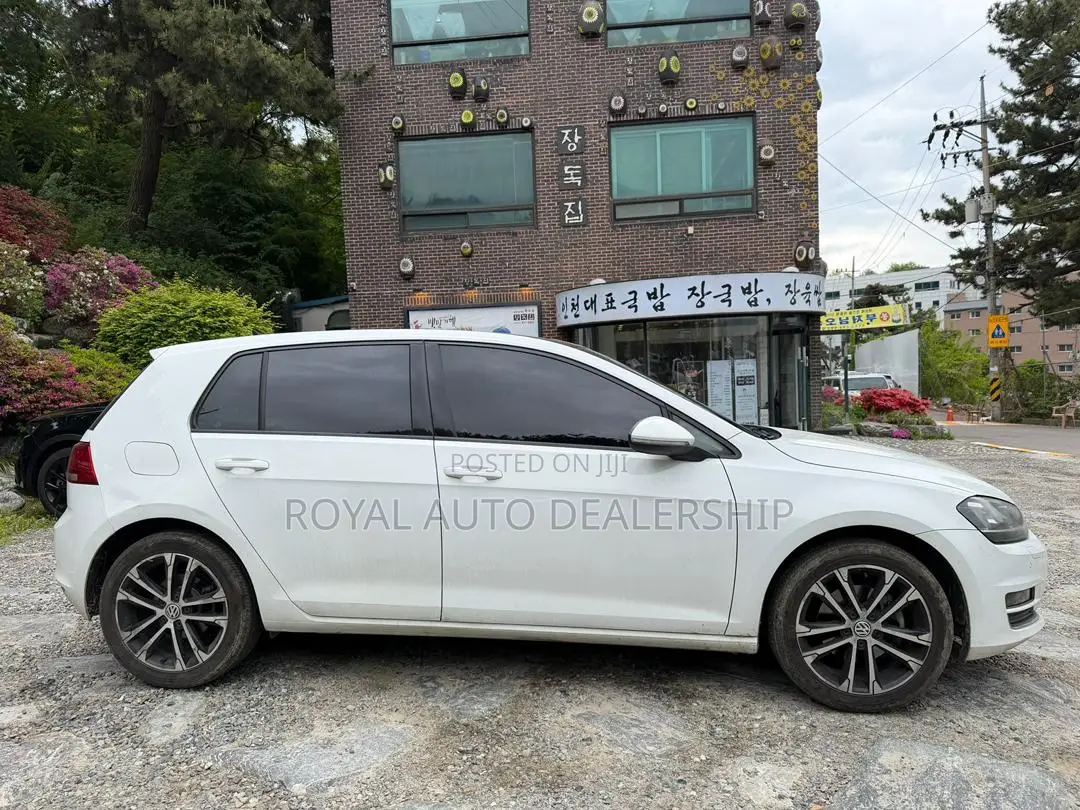 Volkswagen Golf 2014 White