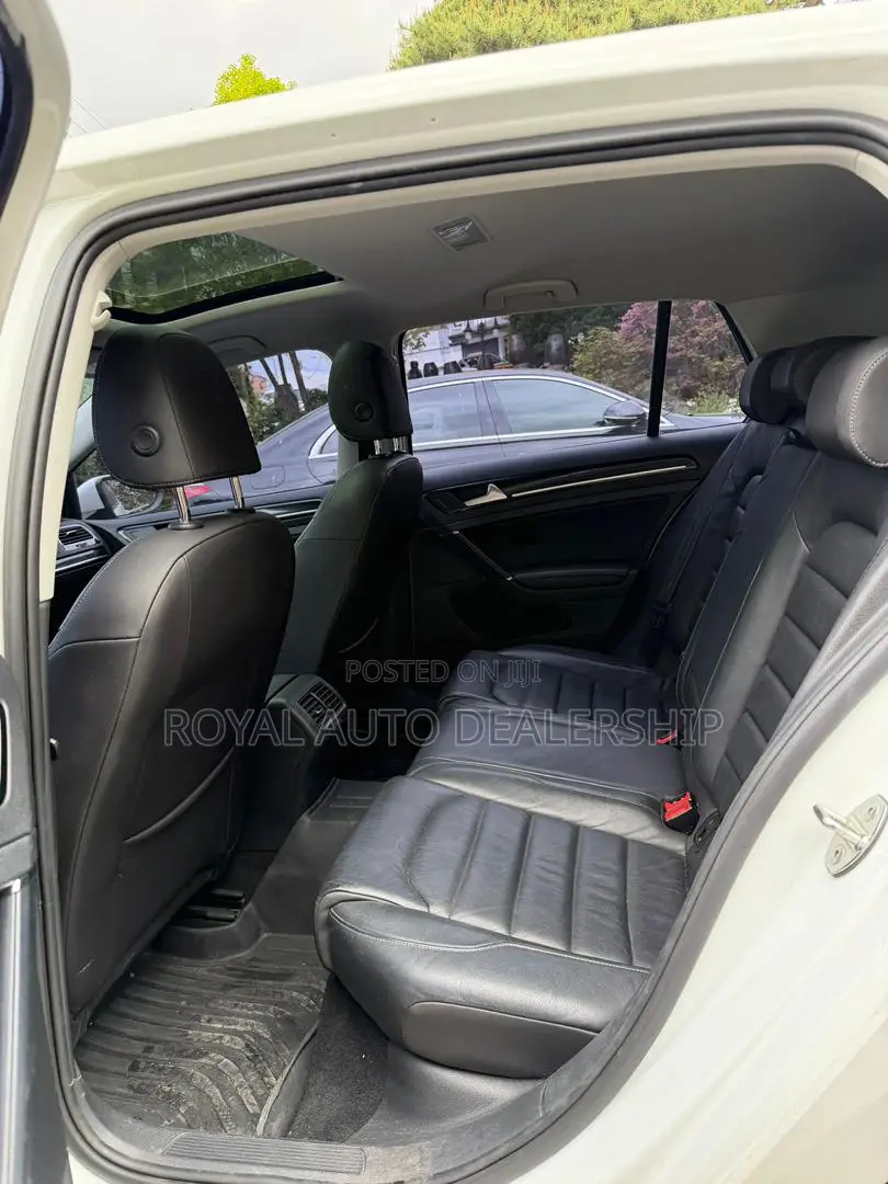 Volkswagen Golf 2014 White