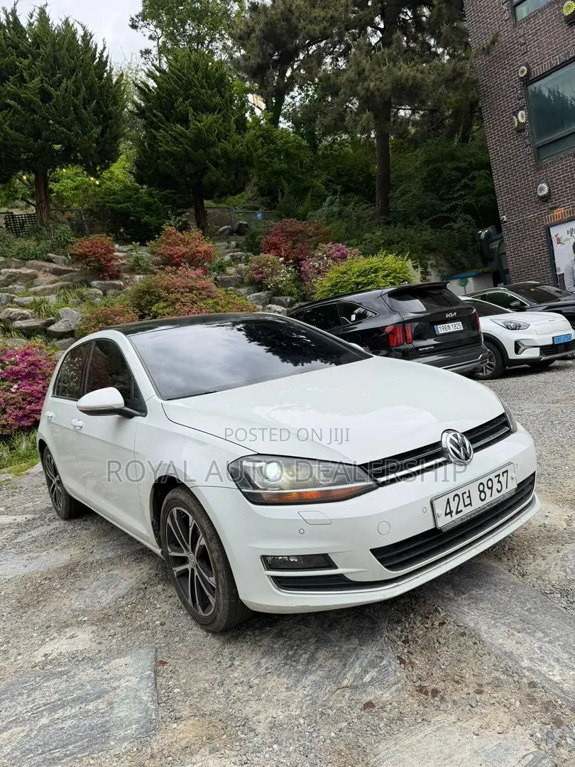 Volkswagen Golf 2014 White