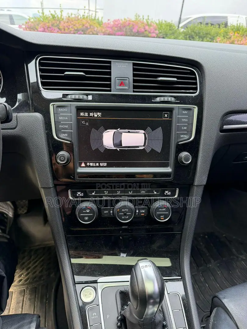 Volkswagen Golf 2014 White