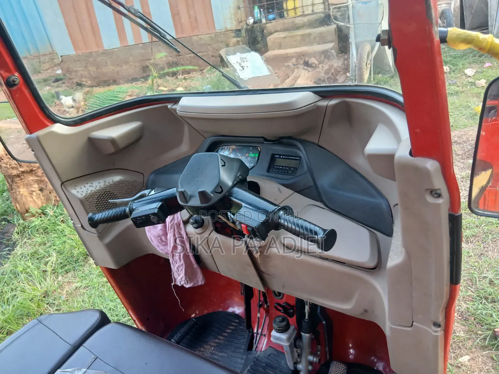 Bajaj Avenger 150 Street 2025 Red