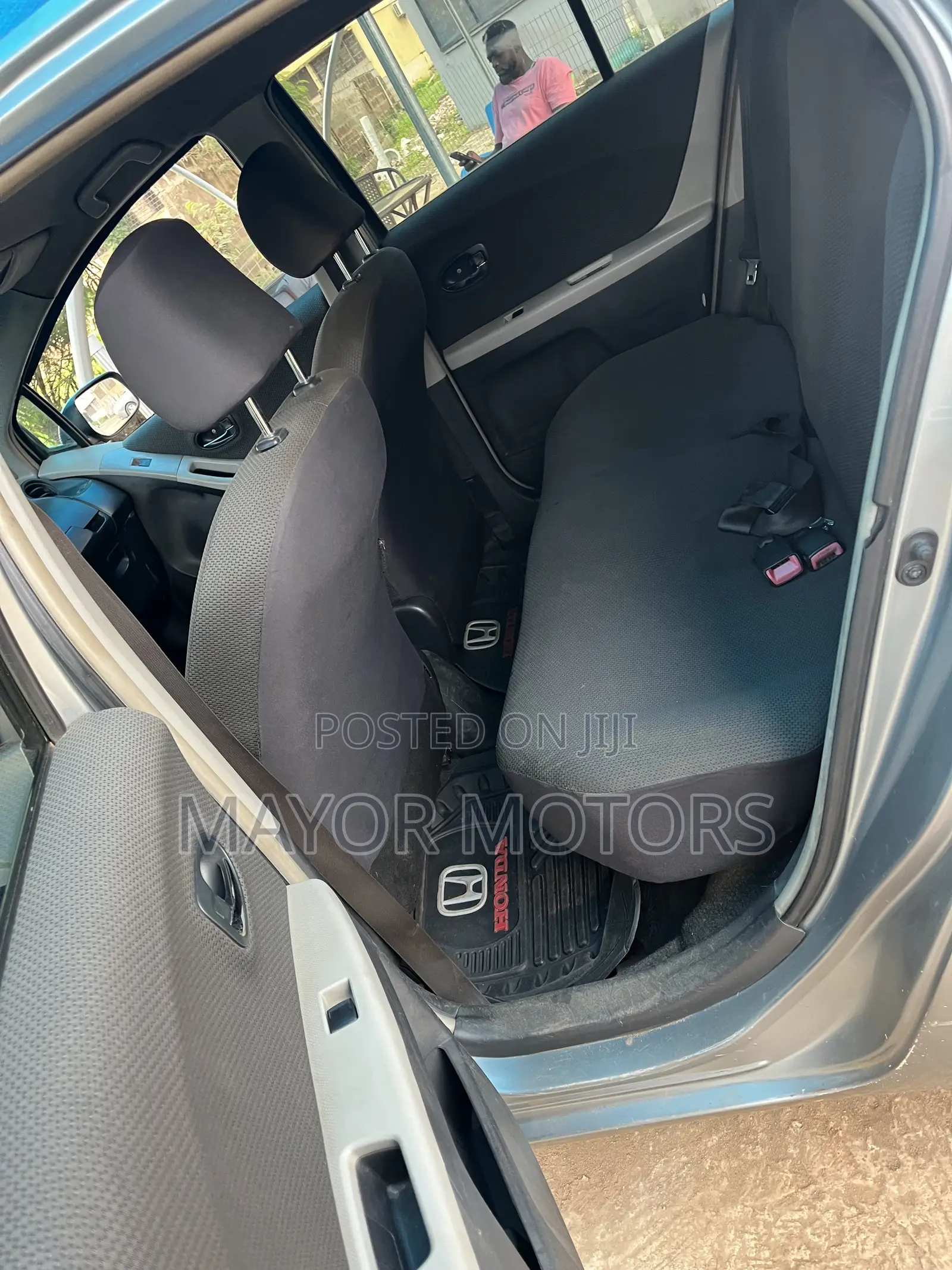 Toyota Vitz 1.0 FWD 3dr 2010 Gray