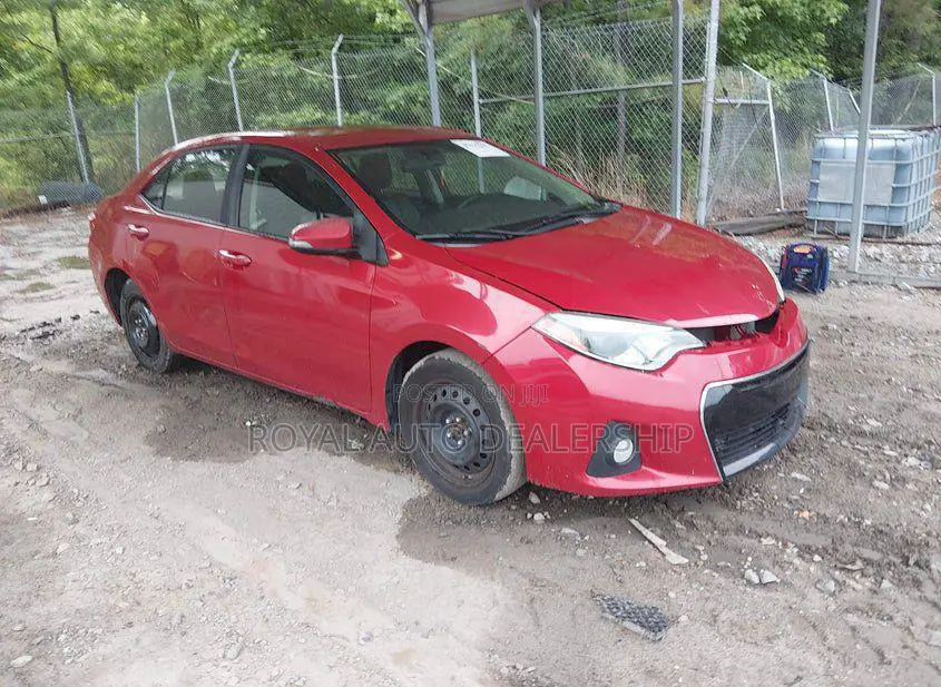 Toyota Corolla 2015 Red