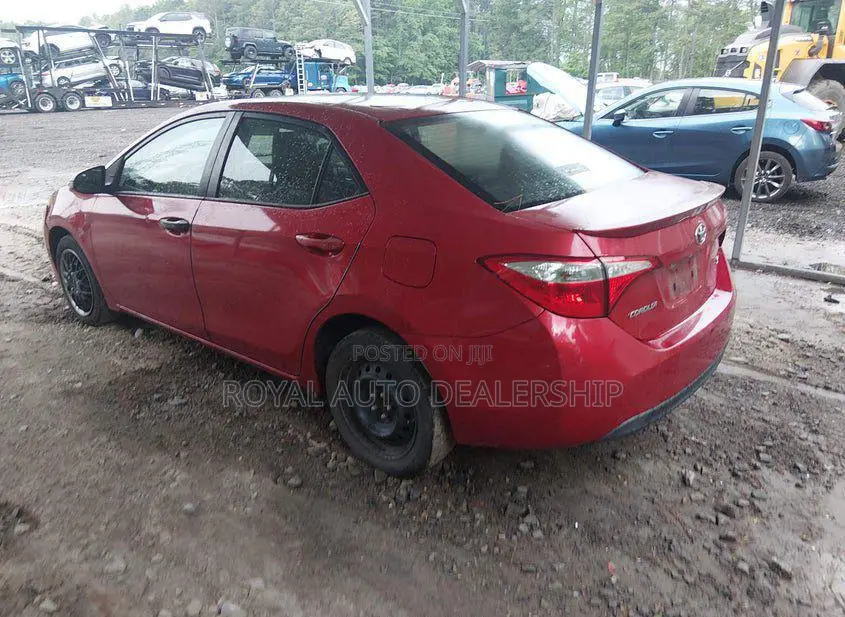 Toyota Corolla 2015 Red
