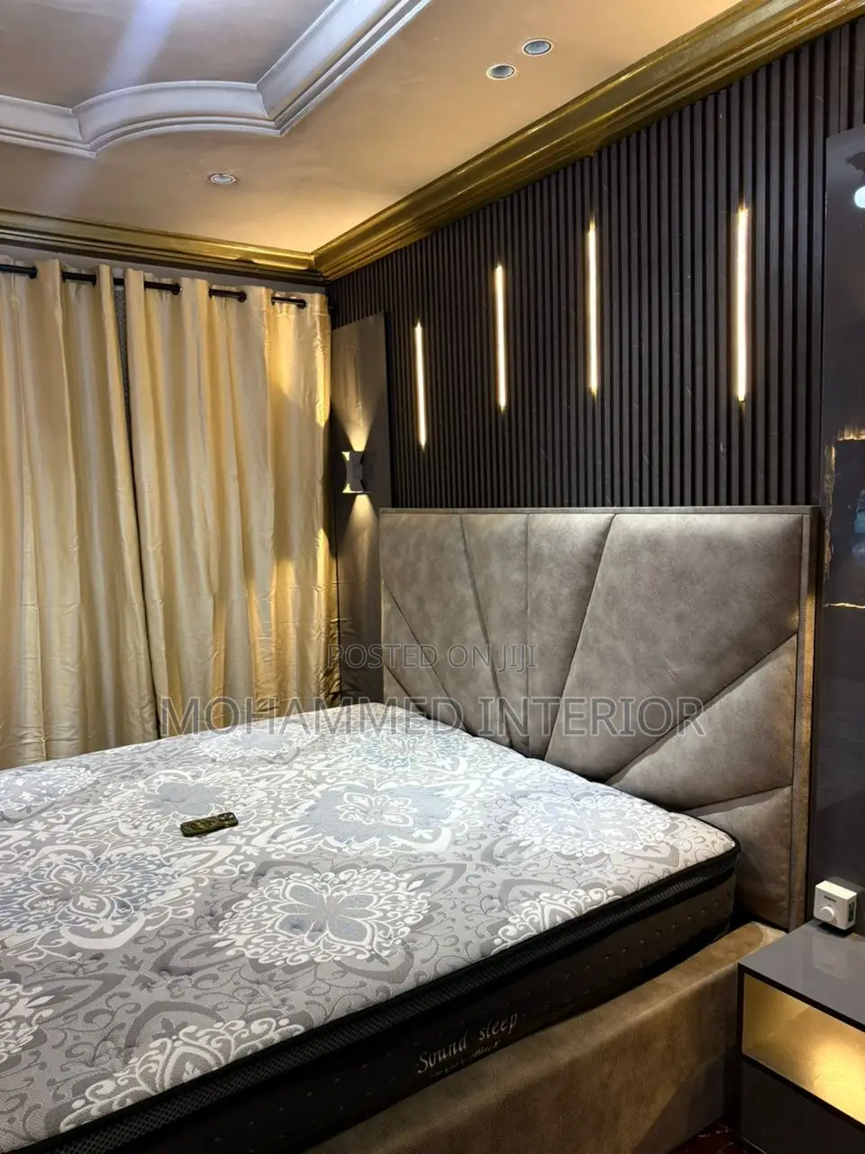 Bedframes Console