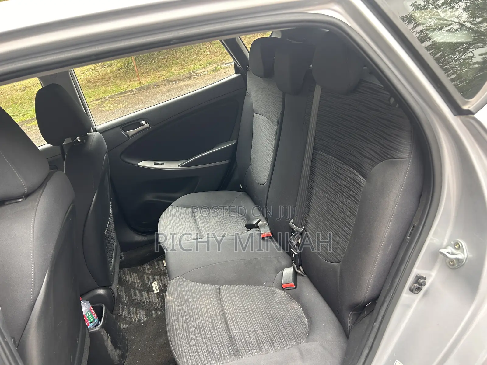 Hyundai Accent SE Hatchback 2017 Silver