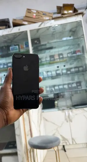 New Apple iPhone 7 Plus 128 GB Black