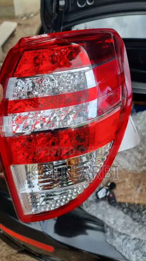 Toyota Rav4 2009 - 2012 Tailing/Rear Light