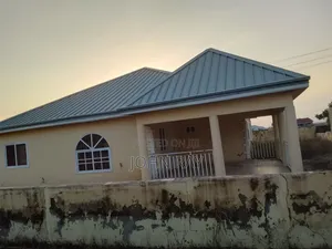 3bdrm Apartment in Noble Estate, Community 25 for sale