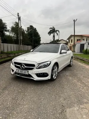 Mercedes-Benz C300 2018 White