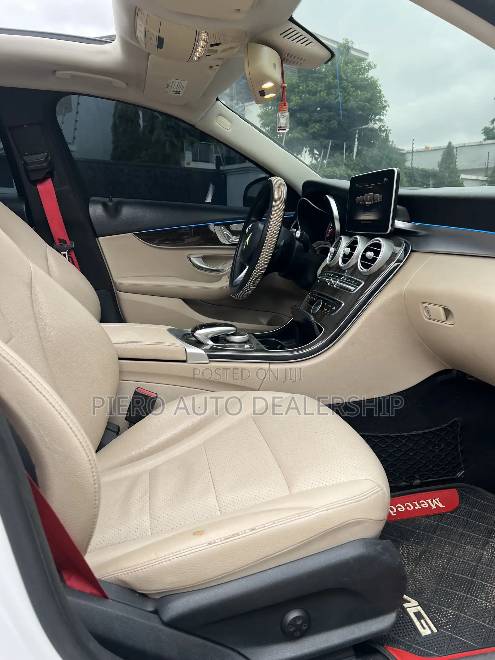 Mercedes-Benz C300 2018 White