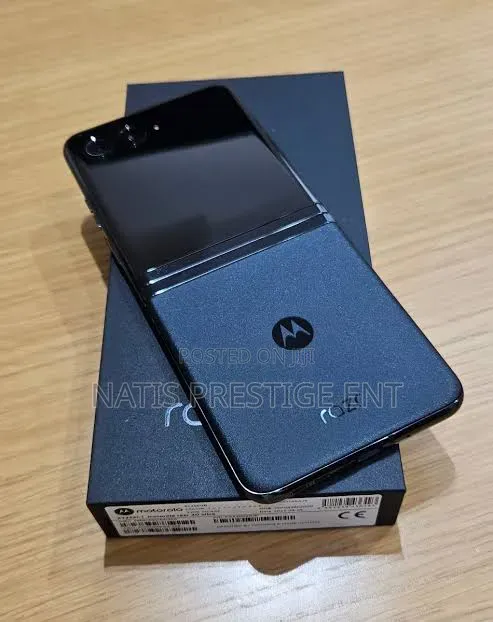 New Motorola Razr 40 Ultra 512 GB Black