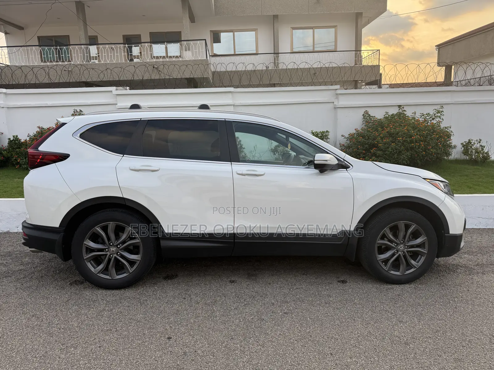 Honda CR-V Touring AWD 2020 White