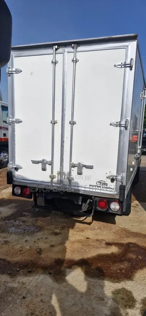 Hyundai Porter Freezer 1 Ton