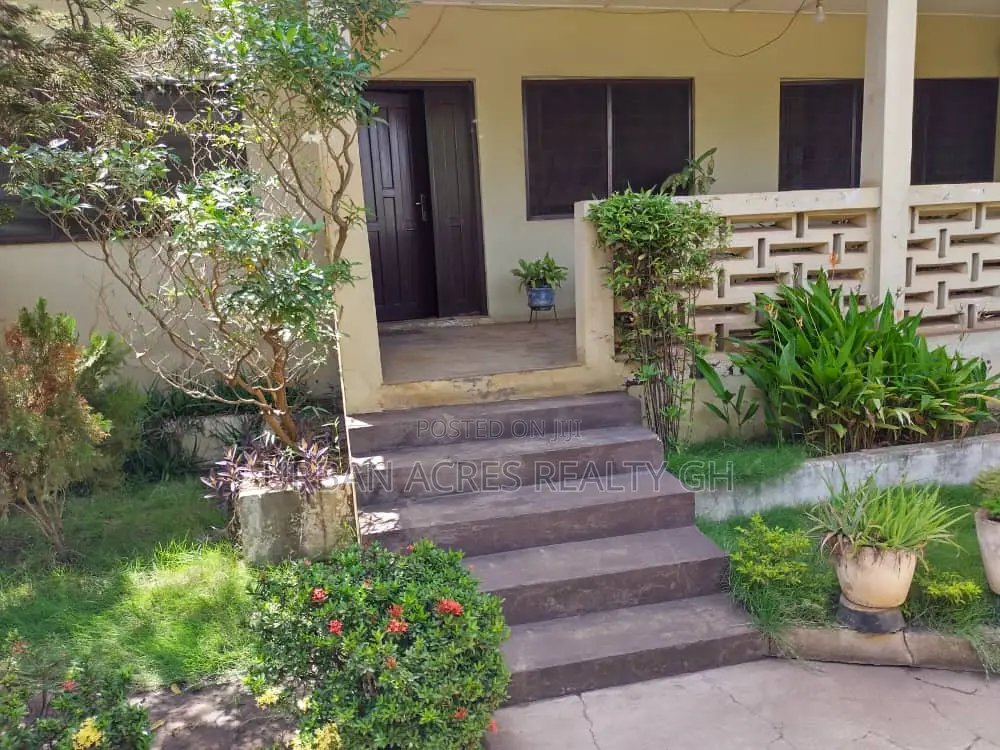 4bdrm House in Accra Metropolitan for sale