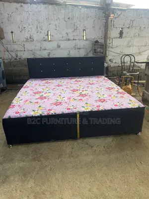 Adepa Queen Size Bed