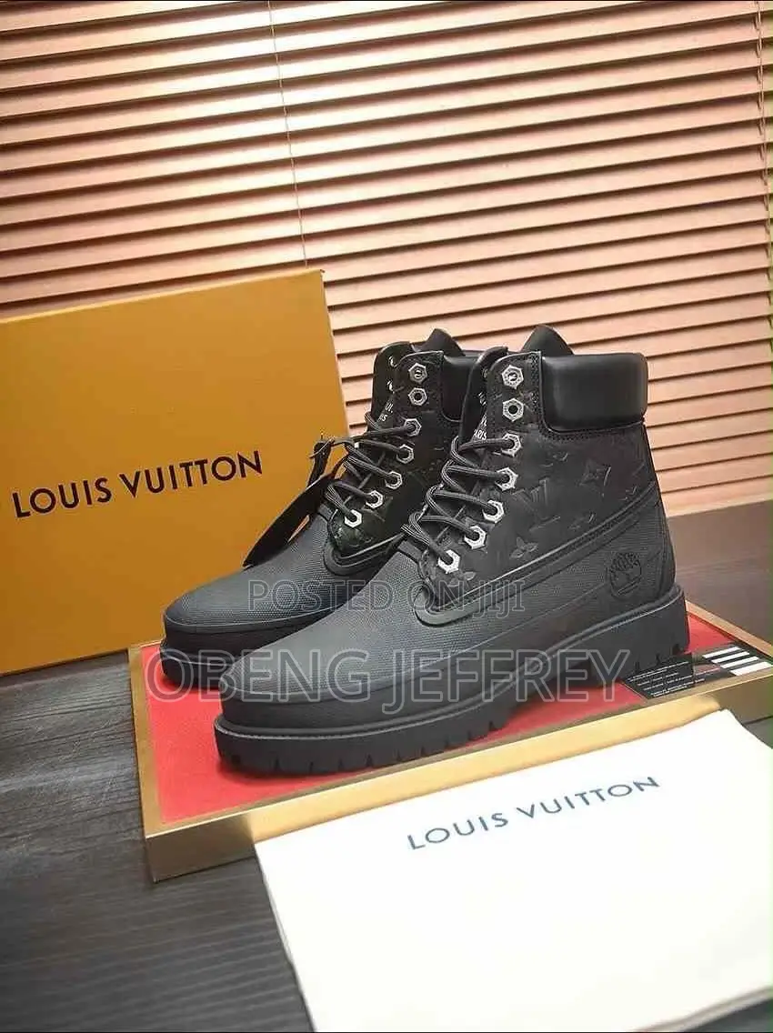 Original Louis Vuitton Timberland Boots Black