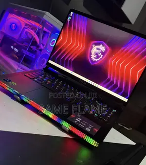 Laptop MSI Raider GE68HX 13VI-202US 16GB Intel Core i7 SSD 1.5T