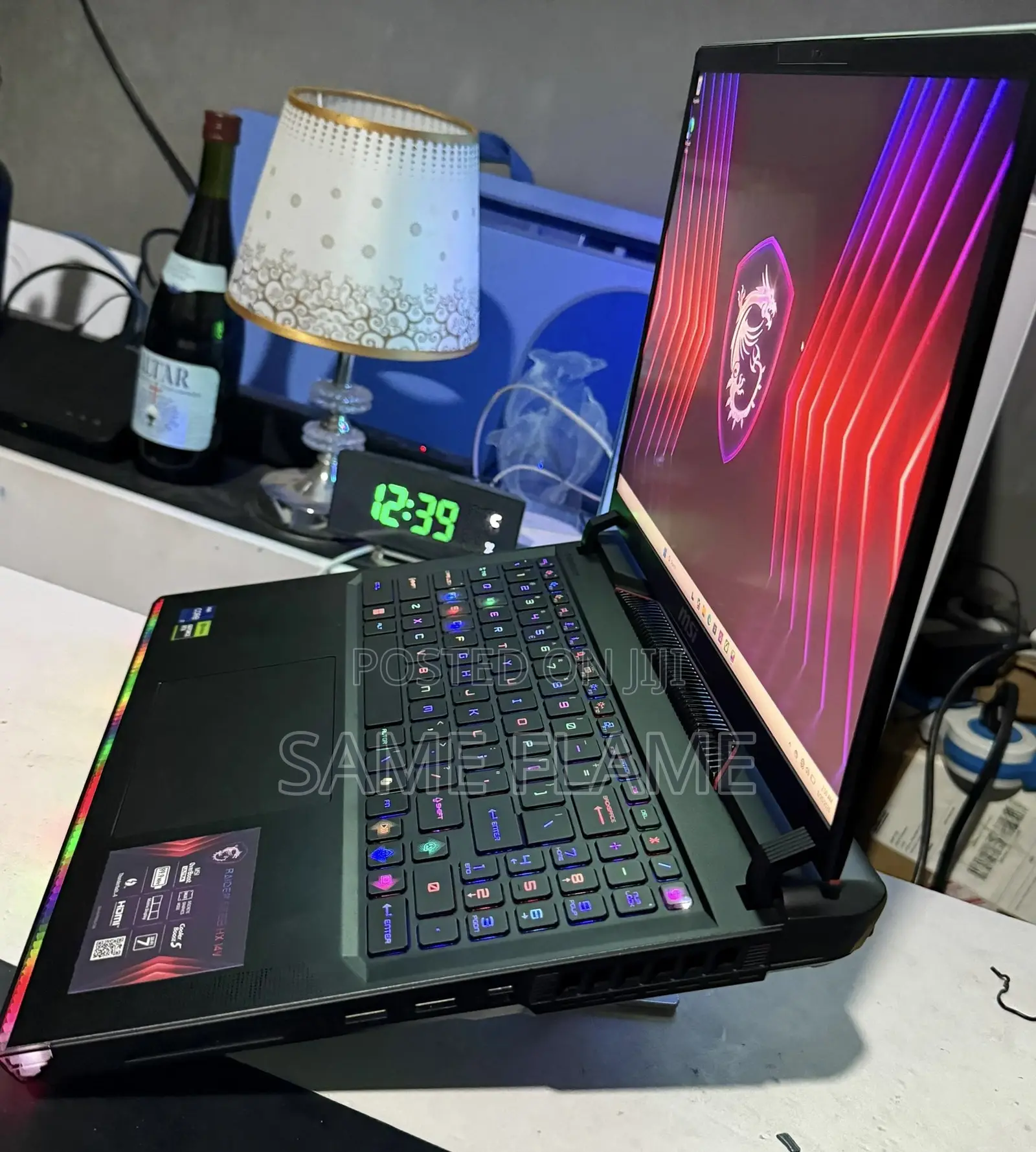 Laptop MSI Raider GE68HX 13VI-202US 16GB Intel Core i7 SSD 1.5T