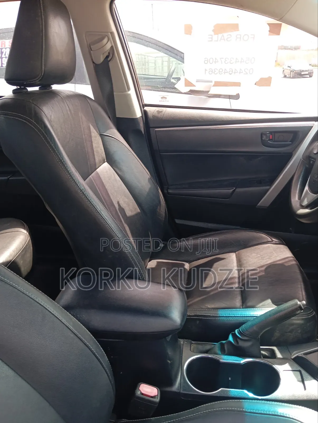 Corolla Altis