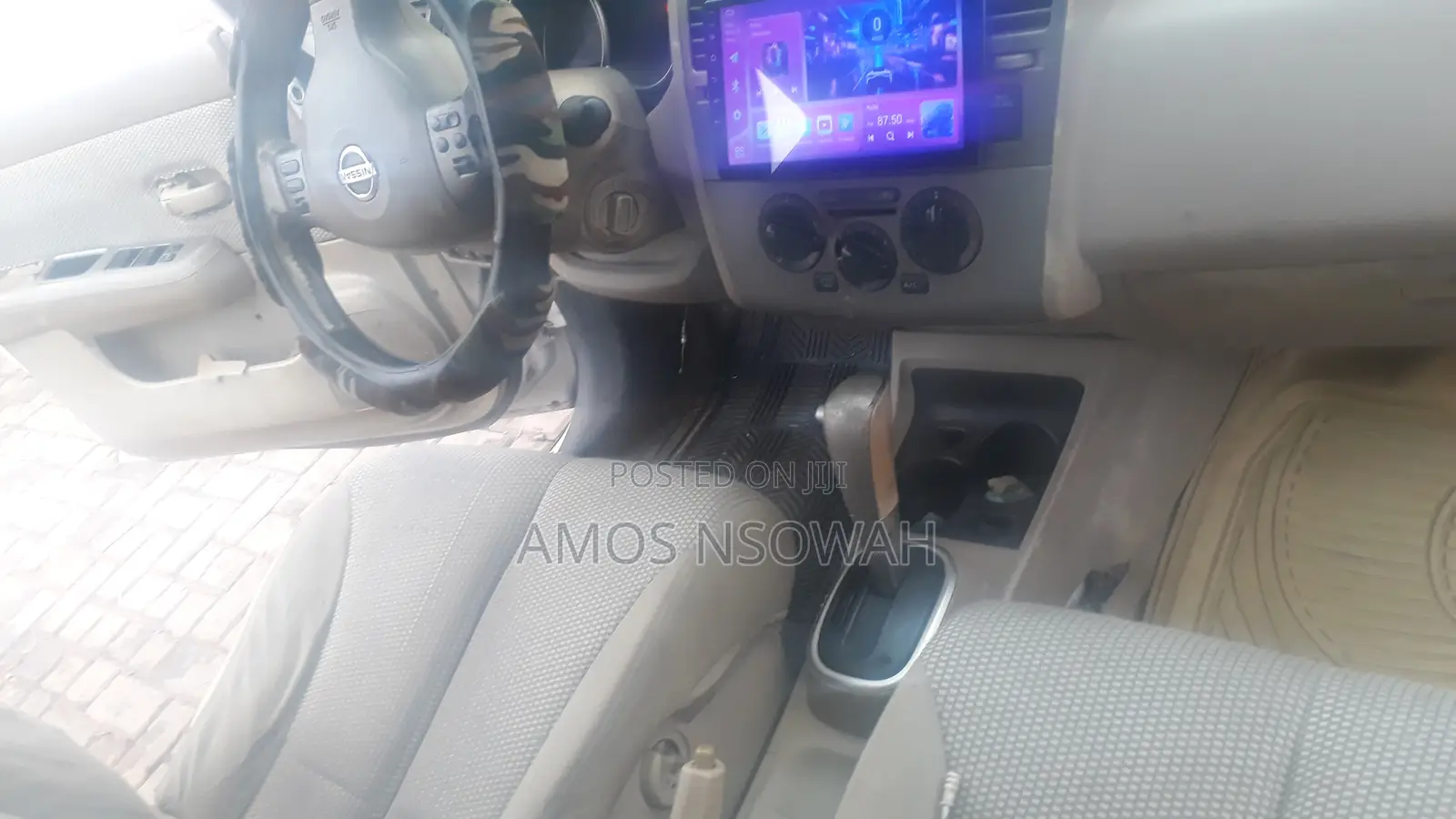 Nissan Versa 1.8 S Hatch 2008 White