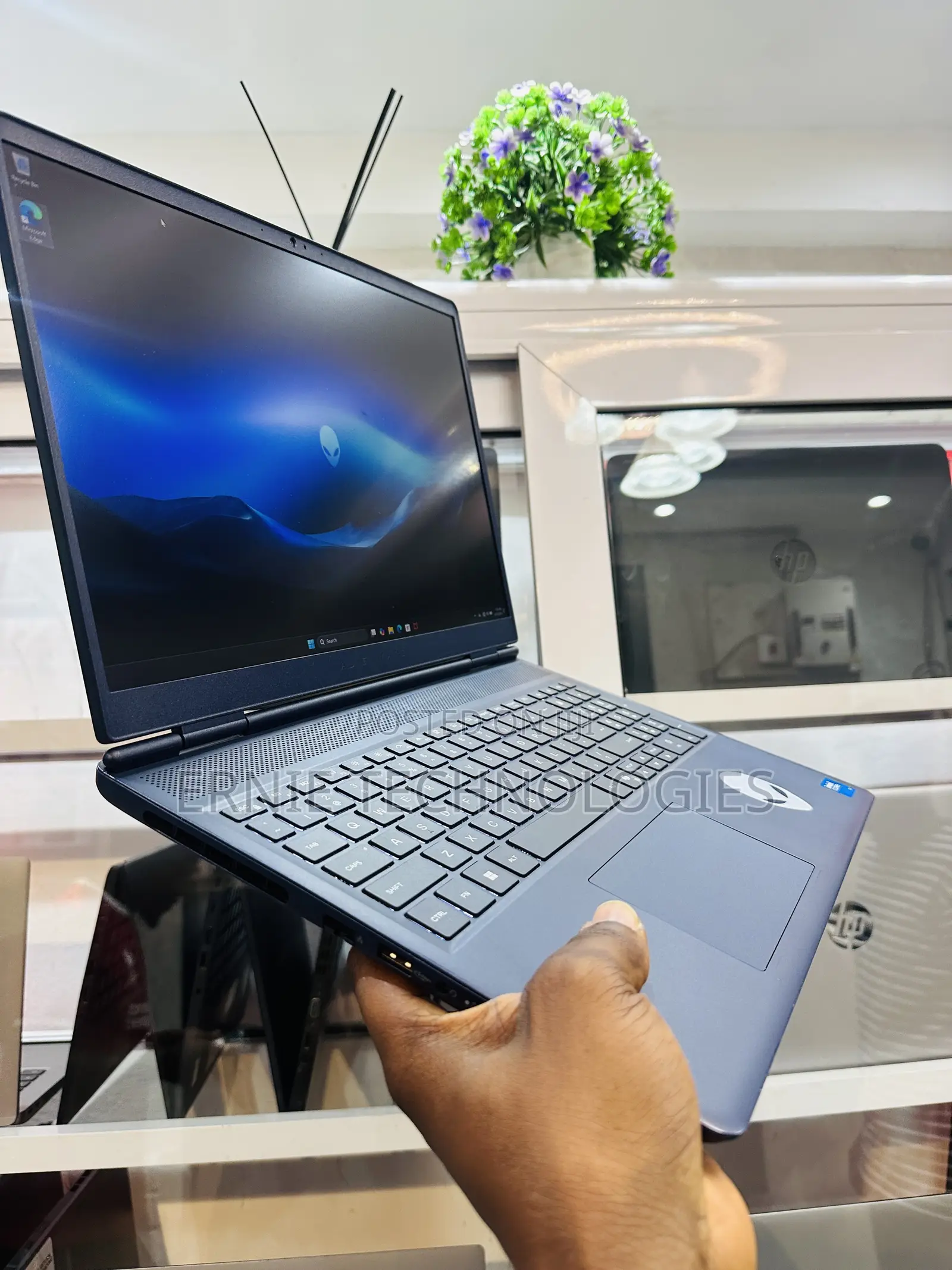 Laptop Dell 16GB Intel Core Ultra 7 SSD 512GB