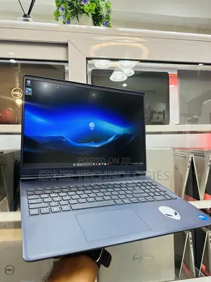 Laptop Dell 16GB Intel Core Ultra 7 SSD 512GB