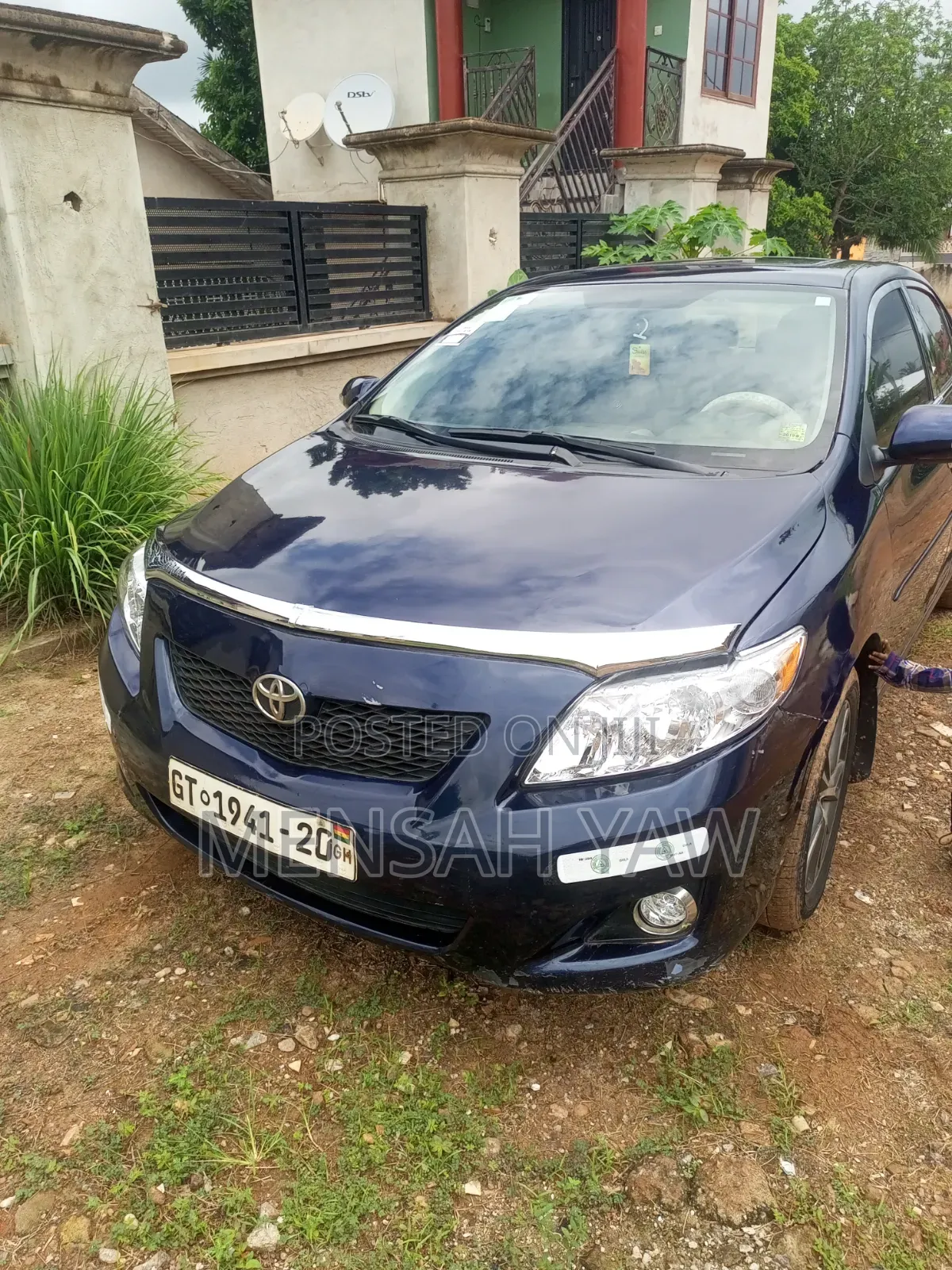 Toyota Corolla LE Premium 4dr Sedan (1.8L 4cyl CVT) 2014 Blue