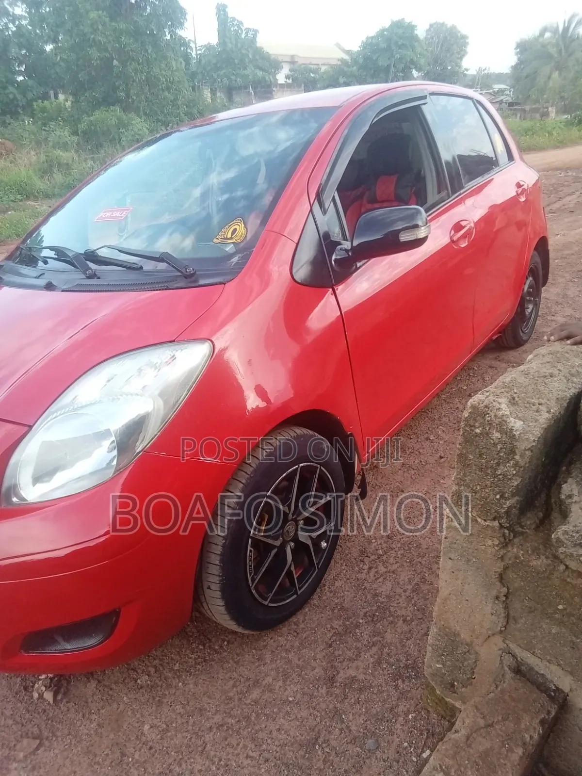 Toyota Vitz 1.3 AWD 5dr 2010 Red