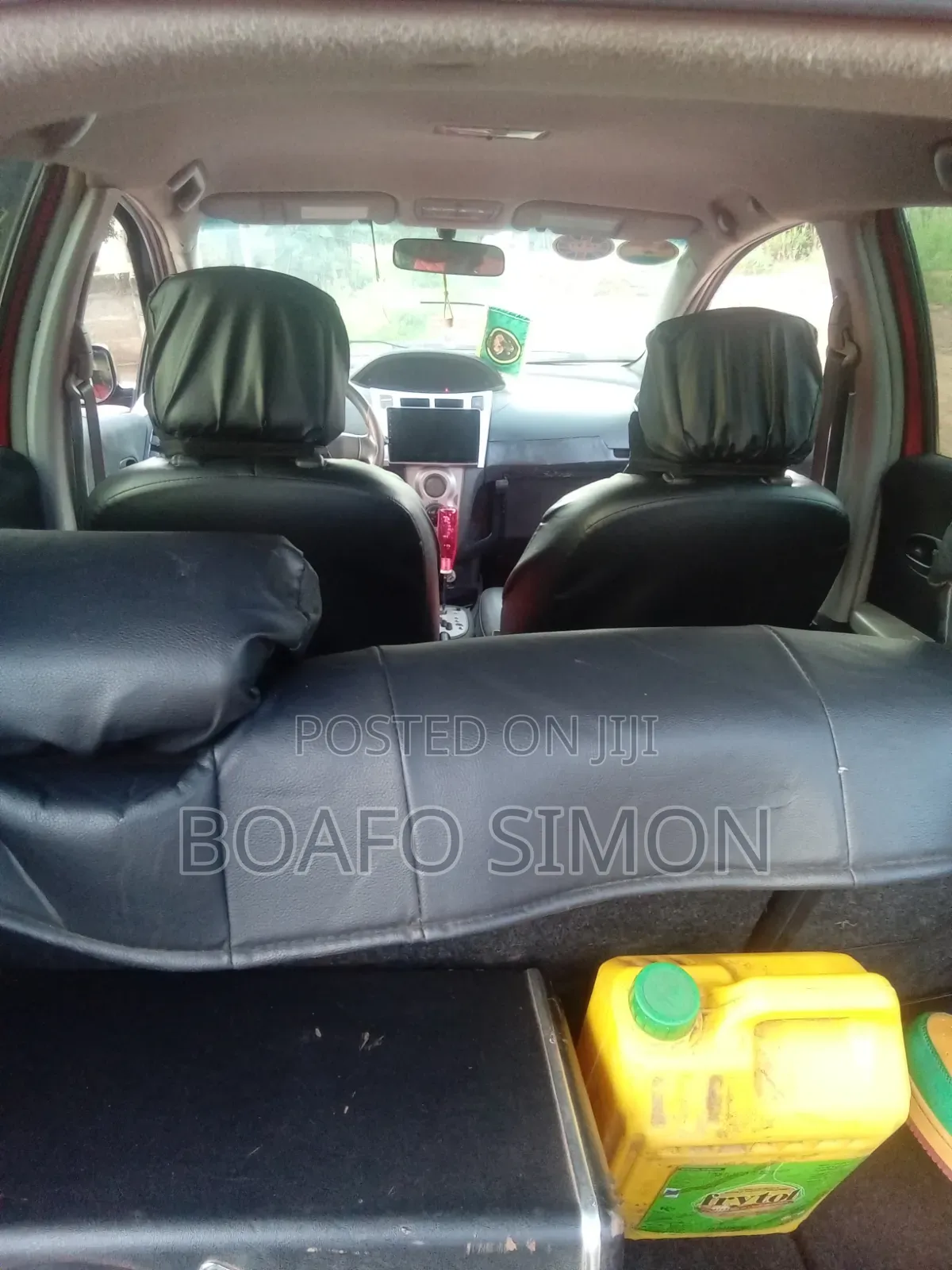 Toyota Vitz 1.3 AWD 5dr 2010 Red